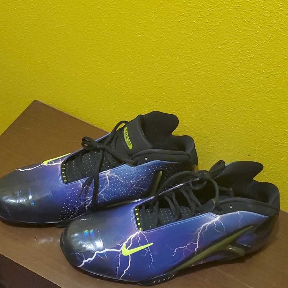 Nike shoes